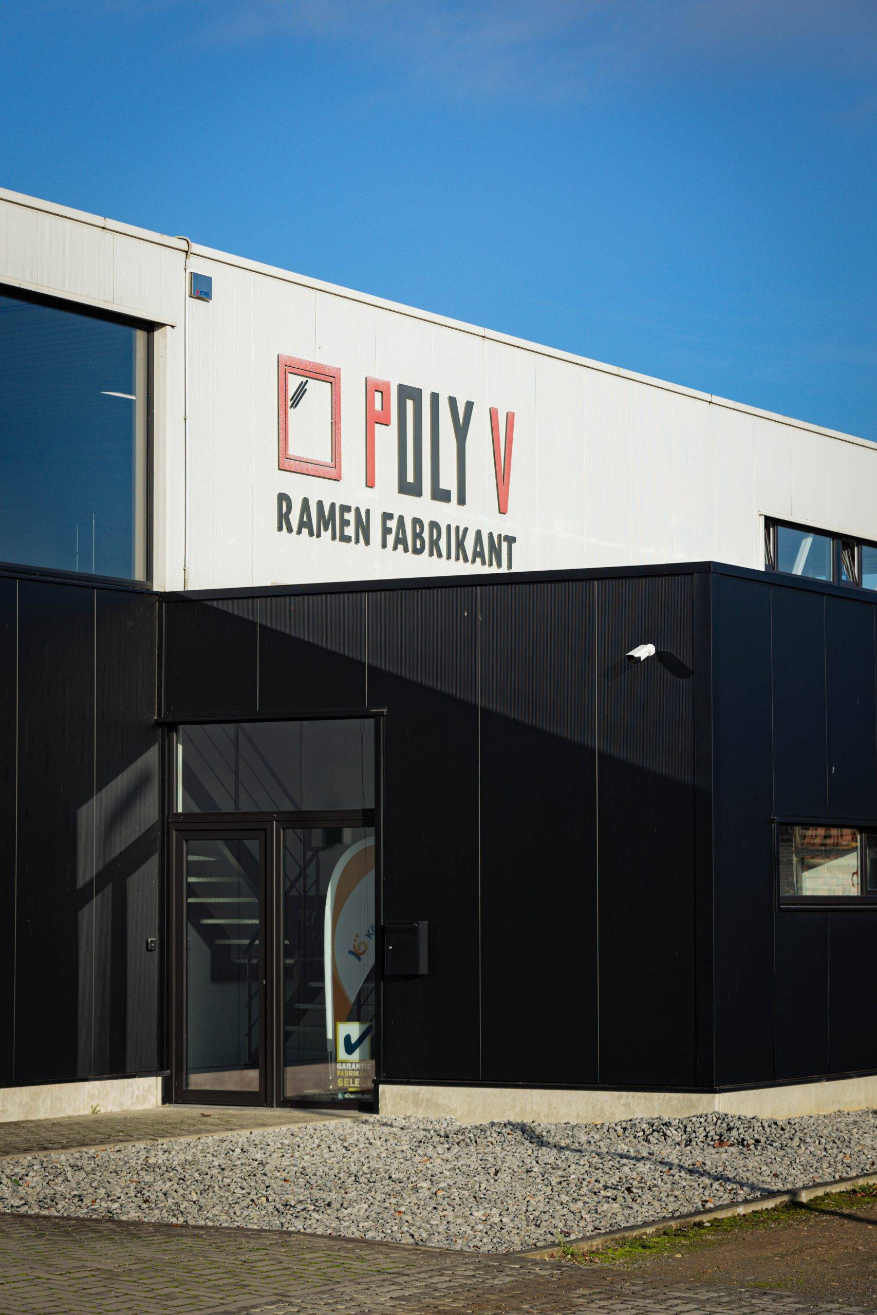 Poly V Construct ramen fabrikant